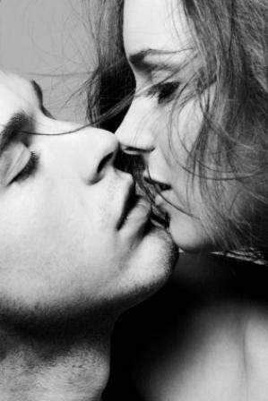 pareja-besandose[1]